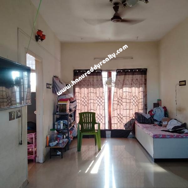 Residential independent building with Rental for Sale at Choolai